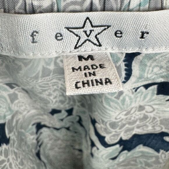 On or off shoulder gray navy and aqua print flutter sleeve top size medium - Picture 4 of 5